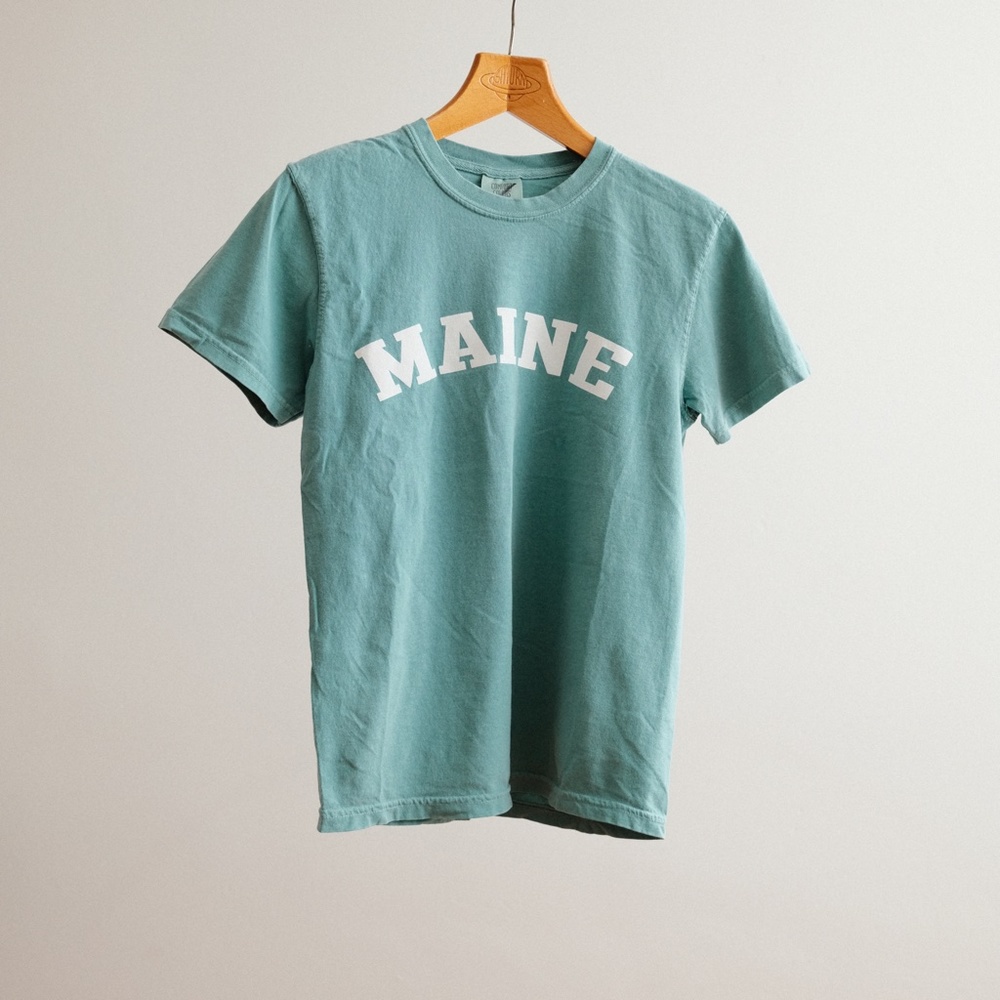 Maine Faded Coastal Graphic Tee Small
